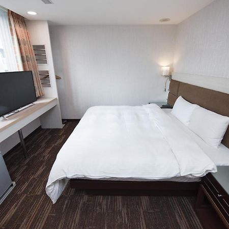 Junli Hotel Banciao المظهر الخارجي الصورة