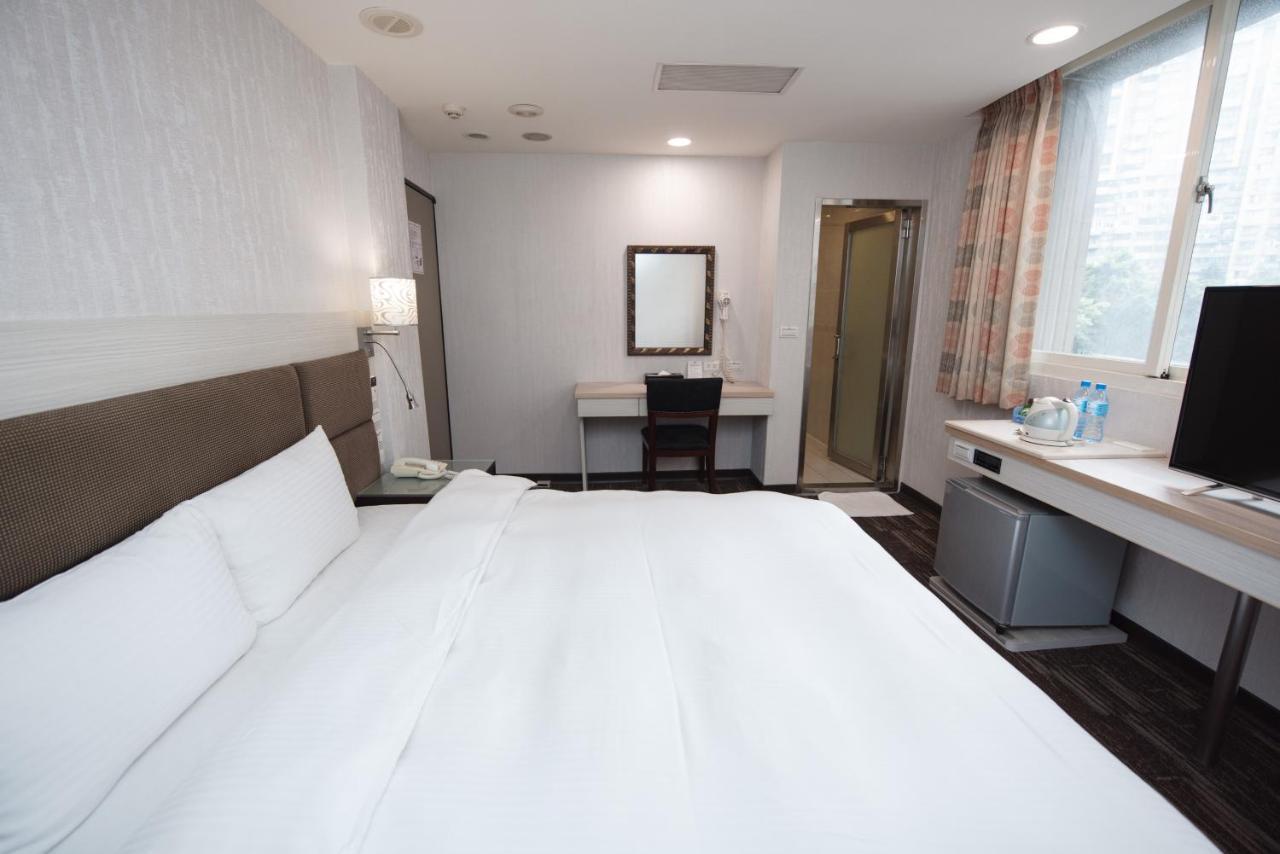 Junli Hotel Banciao المظهر الخارجي الصورة