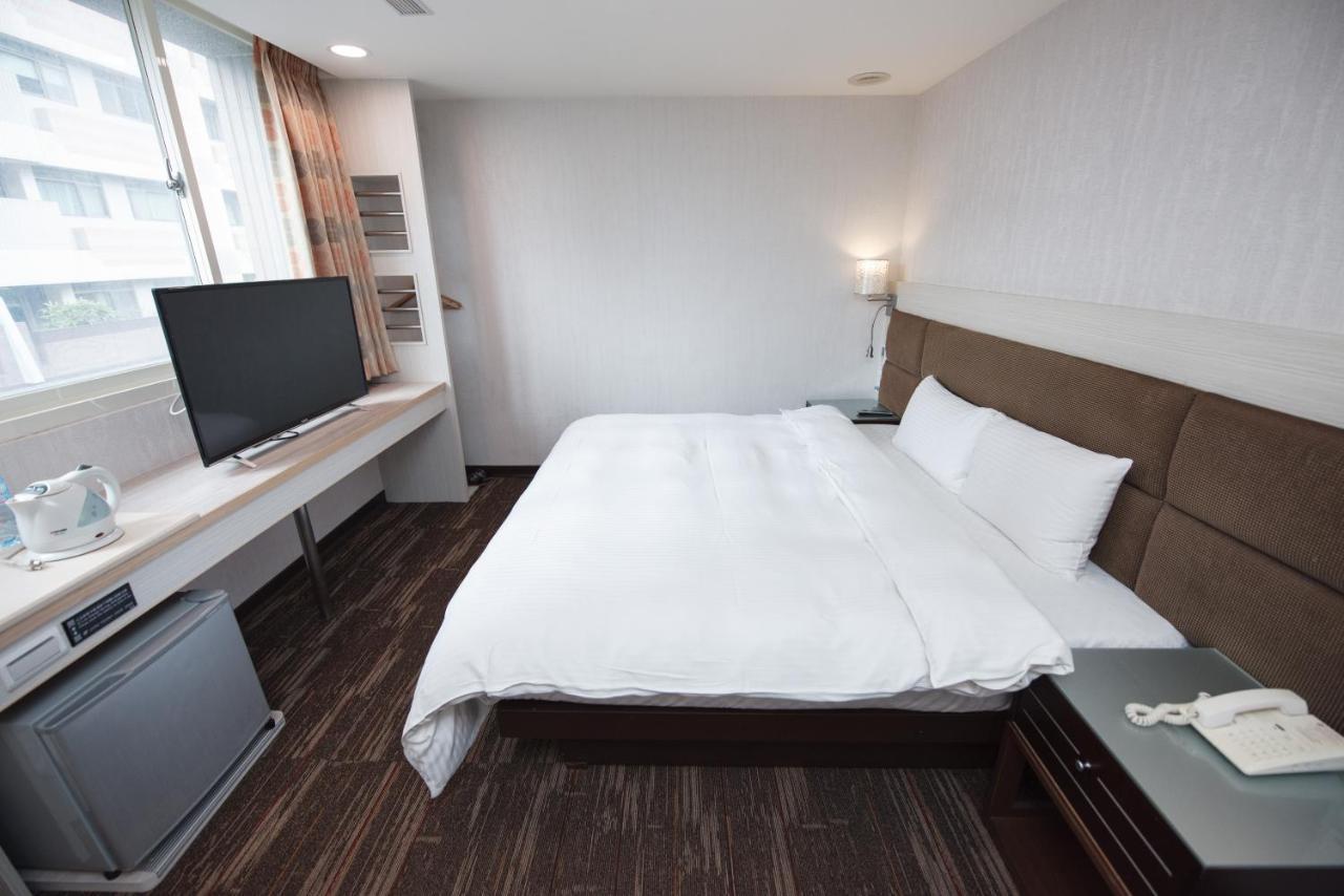 Junli Hotel Banciao المظهر الخارجي الصورة